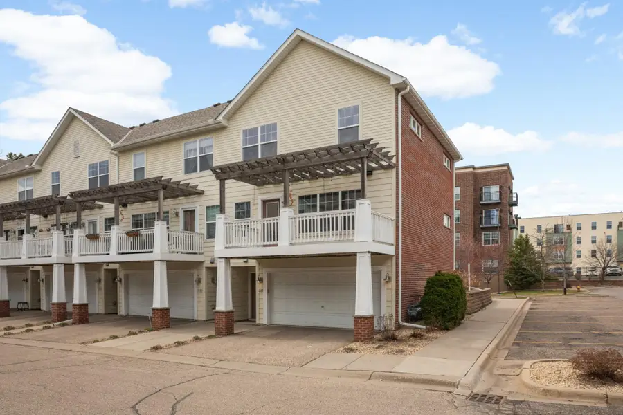 1669 Arona Street #1, Falcon Heights, MN 55108 - #2