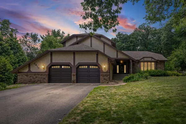 7910 Lower 139th Court, Apple Valley, MN 55124