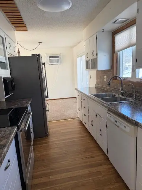 202 W Main Street, Battle Lake, MN 56515 - #2