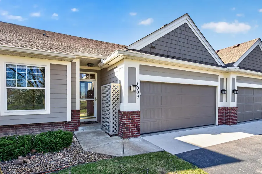 1009 Victoria Greens Boulevard, Victoria, MN 55386 - #2