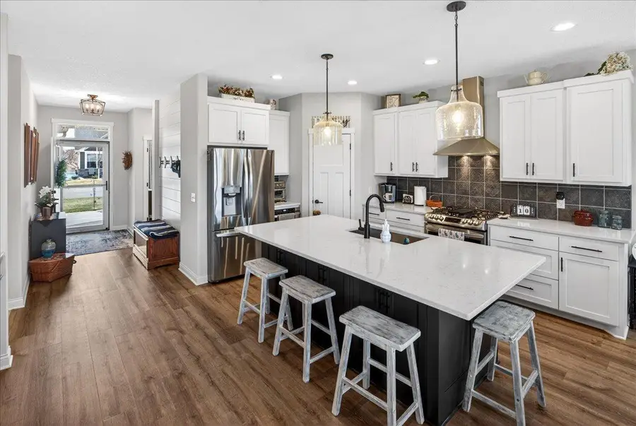 29282 Kenwood Way, Chisago City, MN 55013 - #2