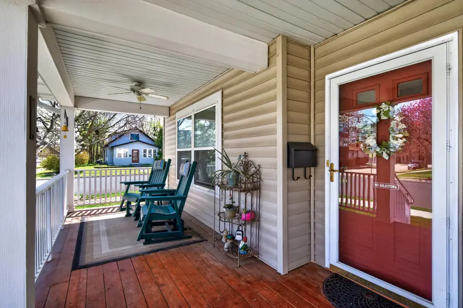 601 1st Avenue Nw, Osseo, MN 55369 - #3