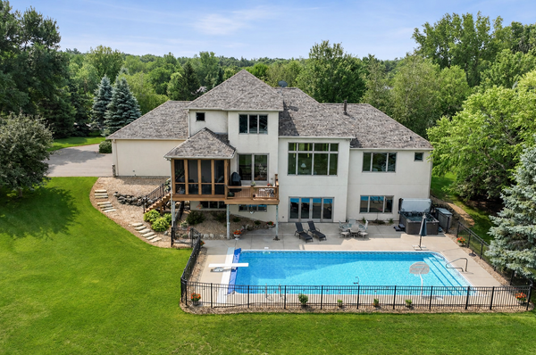 411 Emerald Lane, Saint Paul, MN 55115