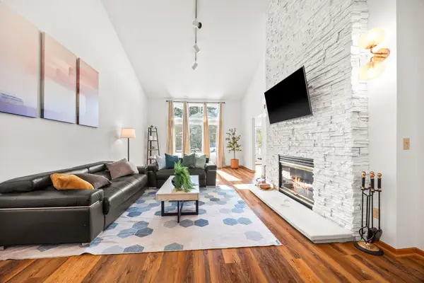 6263 Sequoia Circle, Eden Prairie, MN 55346