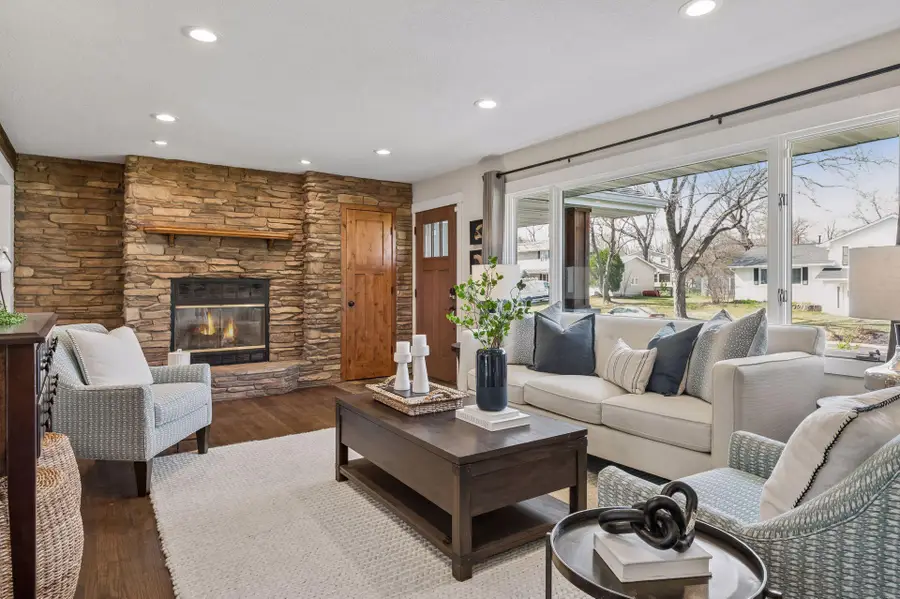 8209 38th Avenue N, Minneapolis, MN 55427 - #2