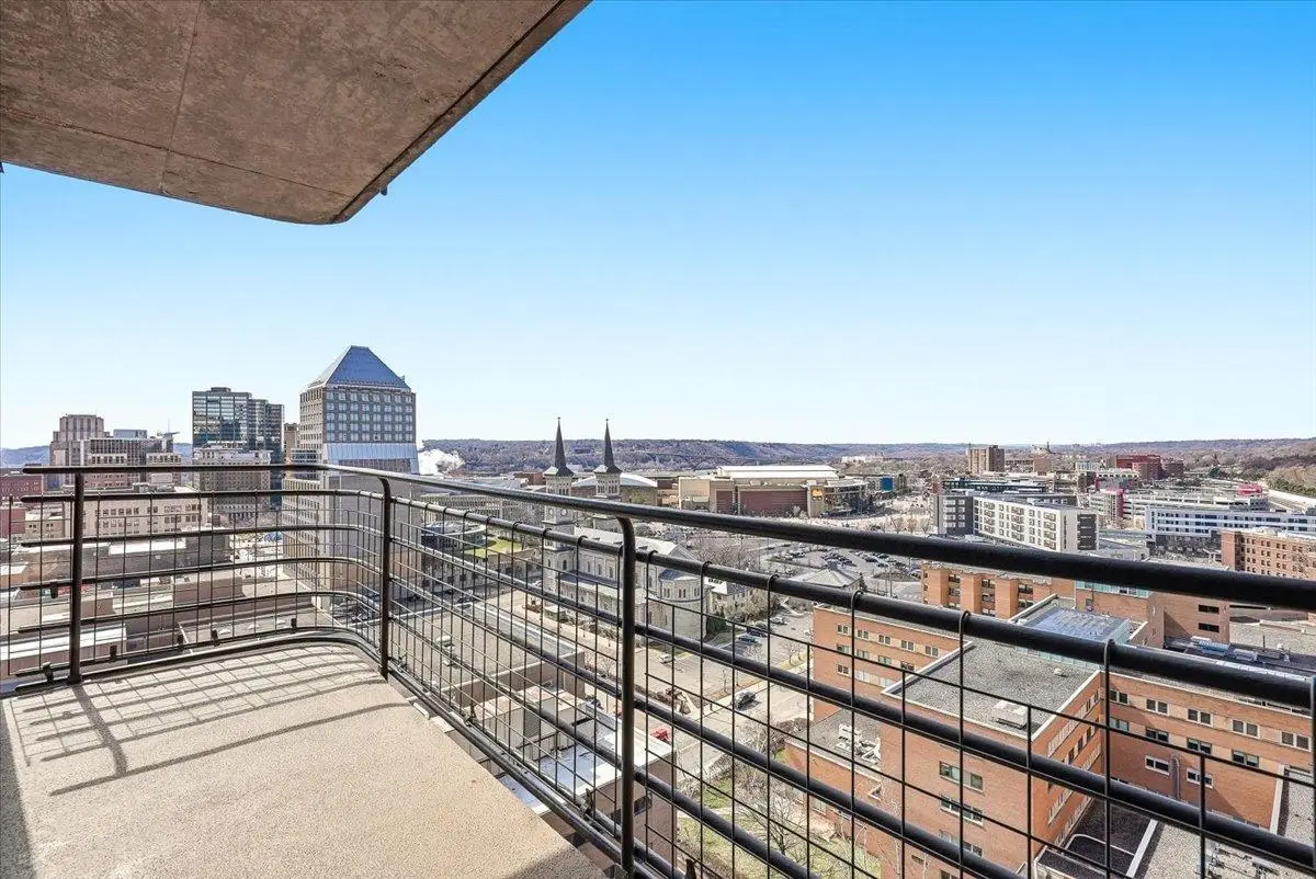 26 10th Street W #1809, Saint Paul, MN 55102 - #1