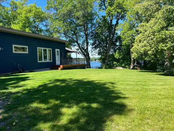 669 Grand Avenue, Center City, MN 55012
