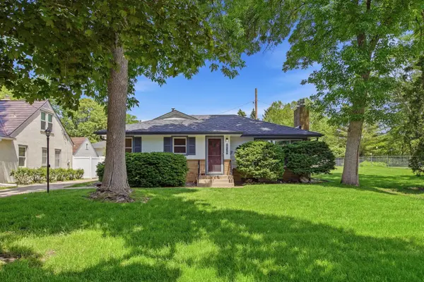 2717 30th Avenue Ne, Minneapolis, MN 55418
