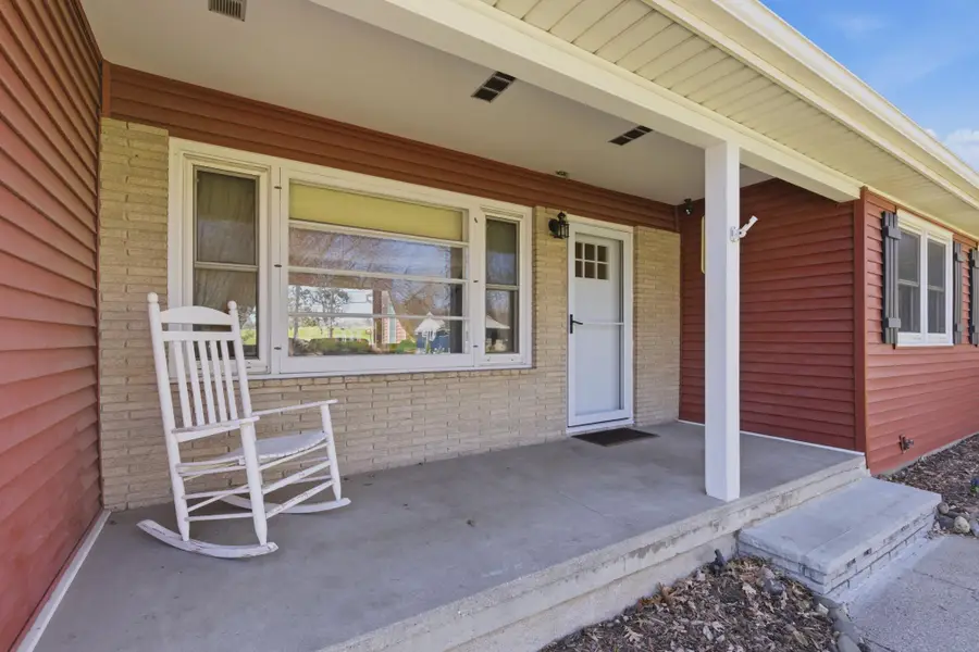 2095 Fairways Lane, Saint Paul, MN 55113 - #2