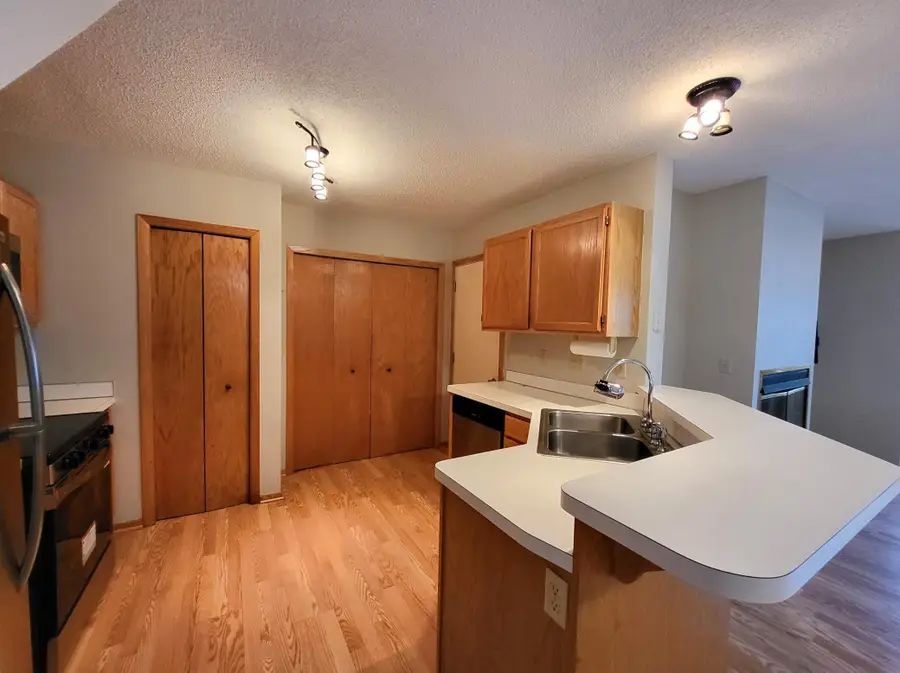 1850 Donegal Drive #4, Woodbury, MN 55125 - #3