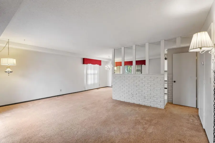 2409 Unity Avenue N, Minneapolis, MN 55422 - #2