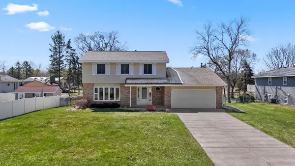 1756 132nd Avenue Ne, Blaine, MN 55449