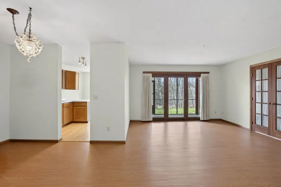 15137 Lesley Lane, Eden Prairie, MN 55346 - #3