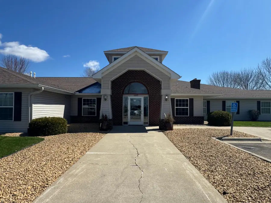 1085 Dale Street Sw #118, Hutchinson, MN 55350 - #2