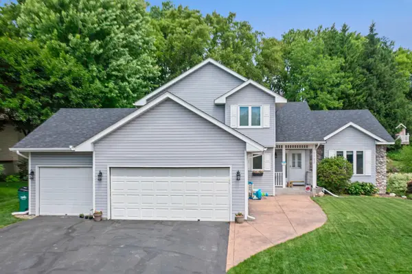 1132 Falls Circle, Chaska, MN 55318