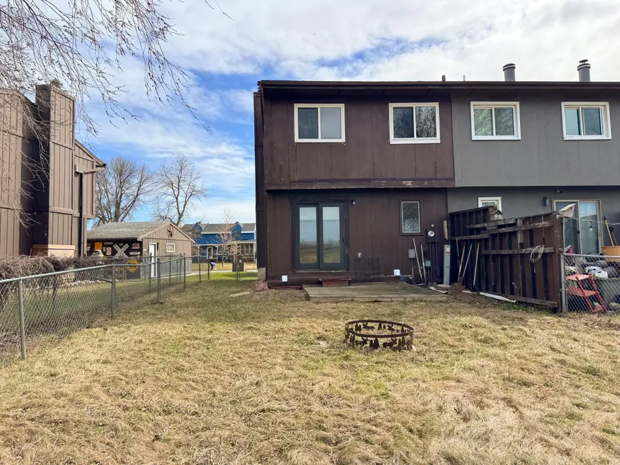 535 4th Avenue Nw, West Fargo, ND 58078 - #2