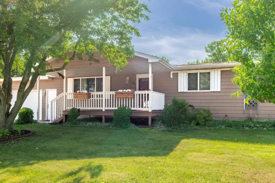 196 Hillcrest Avenue, Spicer, MN 56288 - #3