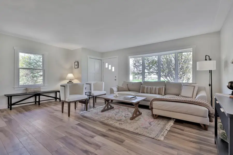 2189 Long Lake Road, Saint Paul, MN 55112 - #2
