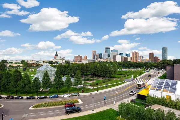 48 Groveland Terrace #B313, Minneapolis, MN 55403