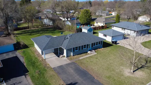 2924 116th Avenue Nw, Coon Rapids, MN 55433