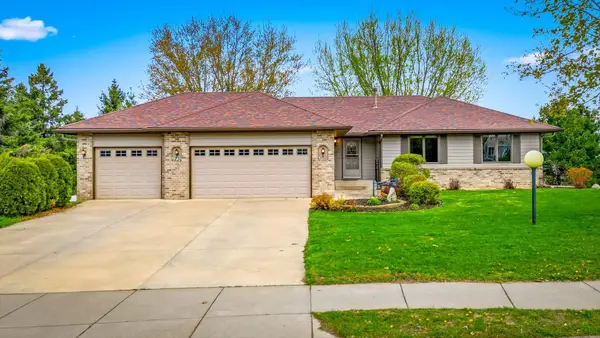 1230 Eagle Ridge Trail, Stillwater, MN 55082