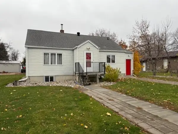 211 9th Street S, Breckenridge, MN 56520