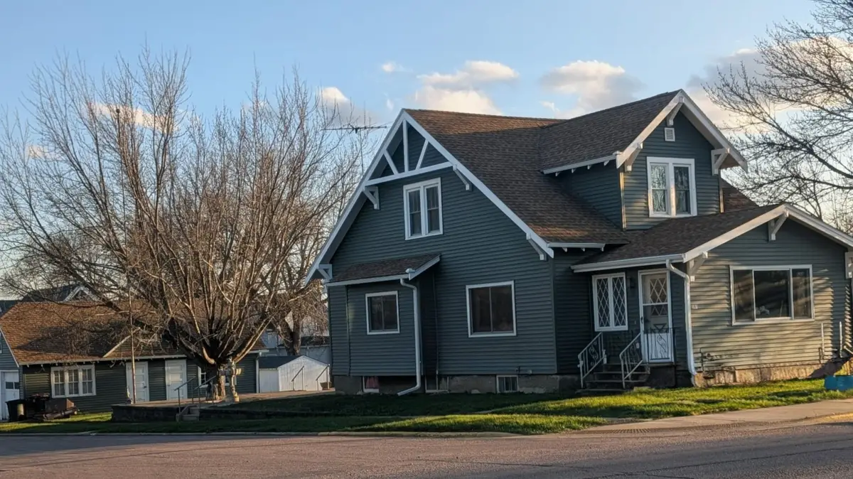 301 W 4th Street, Winthrop, MN 55396 - #1