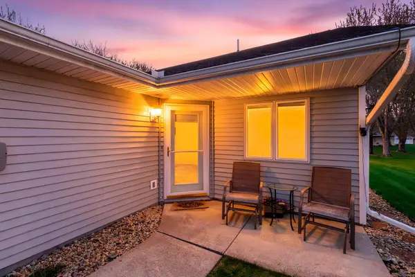 353 Meadowview Court, Baldwin, WI 54002