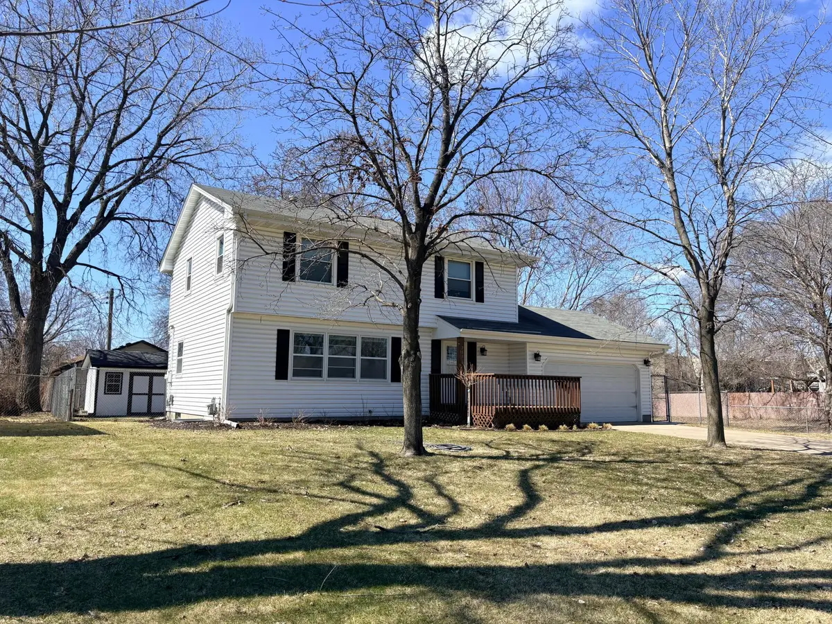 7596 Jackson Street Ne, Fridley, MN 55432 - #1
