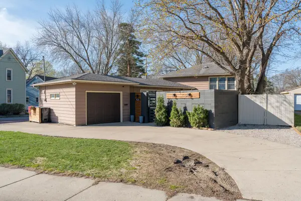 925 E Main Street, Mankato, MN 56001