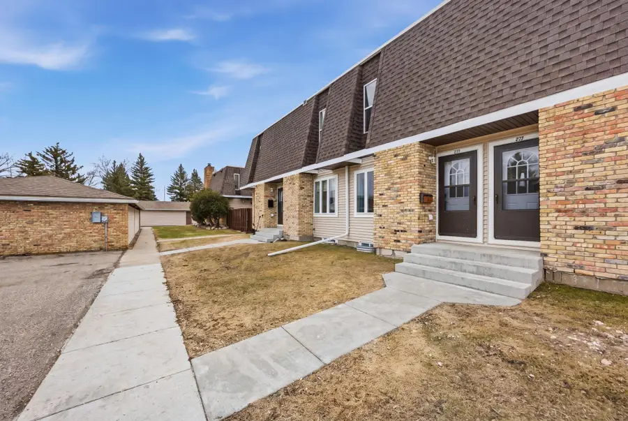 239 12 1/2 Avenue E, West Fargo, ND 58078 - #3