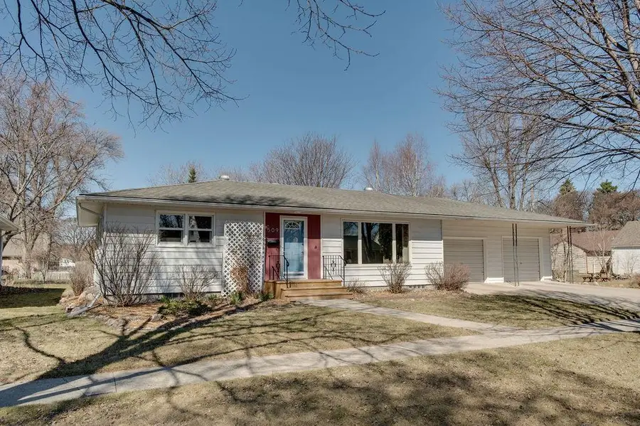509 13th Street N, Moorhead, MN 56560 - #3
