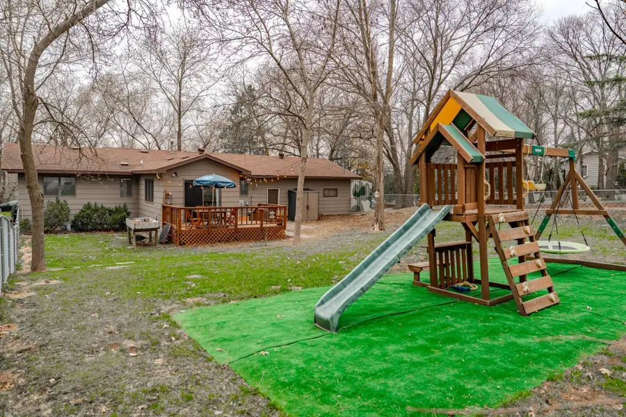 812 8th Street Ne, Little Falls, MN 56345 - #2