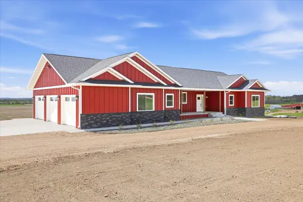 1547 17th Avenue, Barron, WI 54812