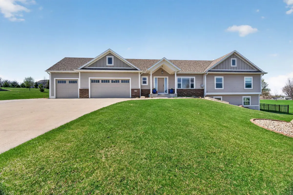 3940 Creek View Lane Sw, Rochester, MN 55902 - #1
