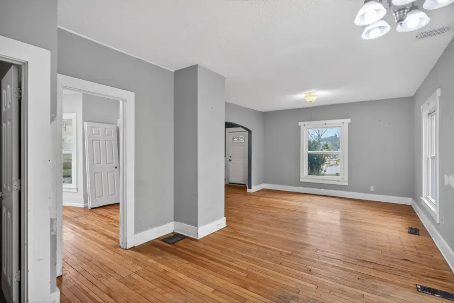 4051 Bryant Avenue N, Minneapolis, MN 55412 - #3