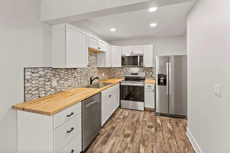 1478 Woodview Avenue E, Eagan, MN 55122 - #3