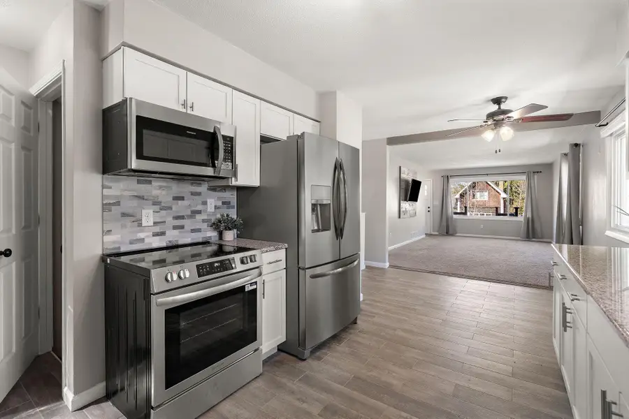 264 Curtice Street W, West Saint Paul, MN 55107 - #2