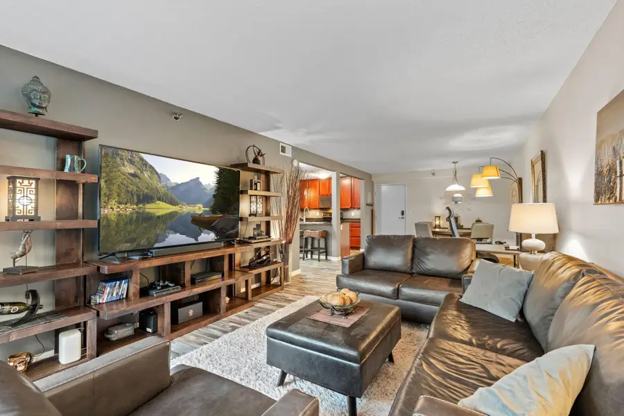 52 Groveland Terrace #108, Minneapolis, MN 55403 - #3