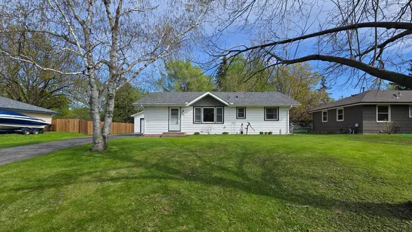8647 Hyde Avenue S, Cottage Grove, MN 55016