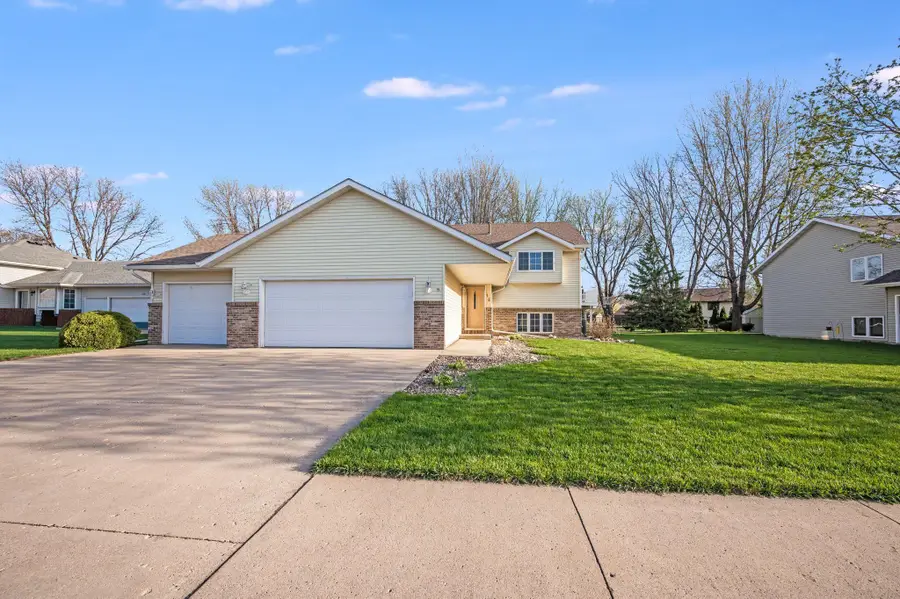 18 La Mar Court, North Mankato, MN 56003 - #3
