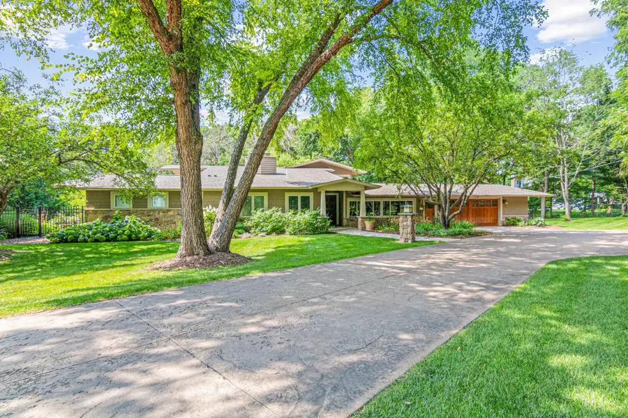 2150 Crestview Drive, Excelsior, MN 55331 - #3