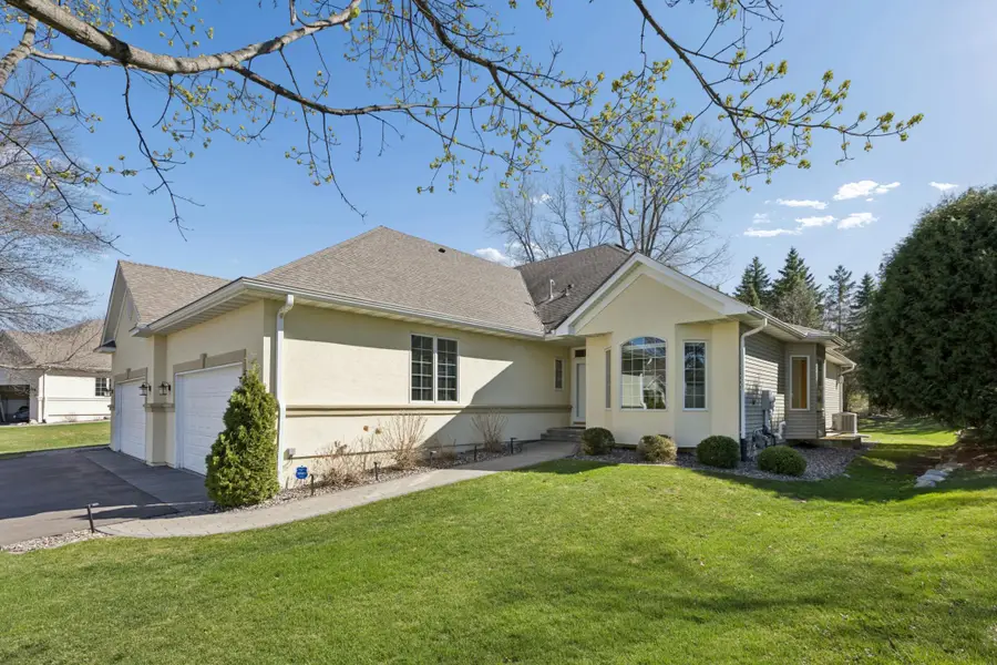 18225 39th Avenue N, Minneapolis, MN 55446 - #2