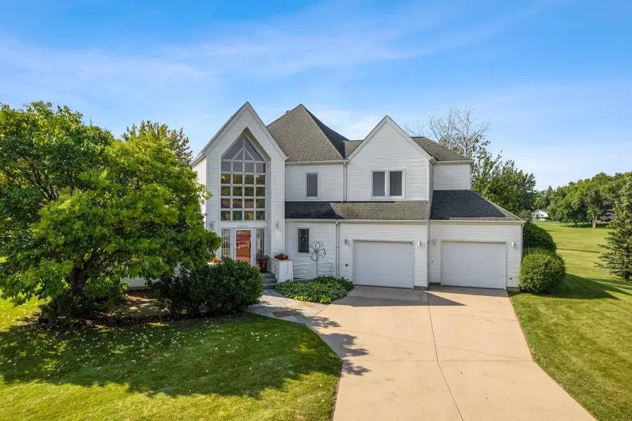 2878 Lilac Lane N, Fargo, ND 58102 - #3