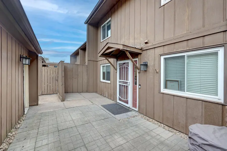 987 11th Avenue Sw, Forest Lake, MN 55025 - #3