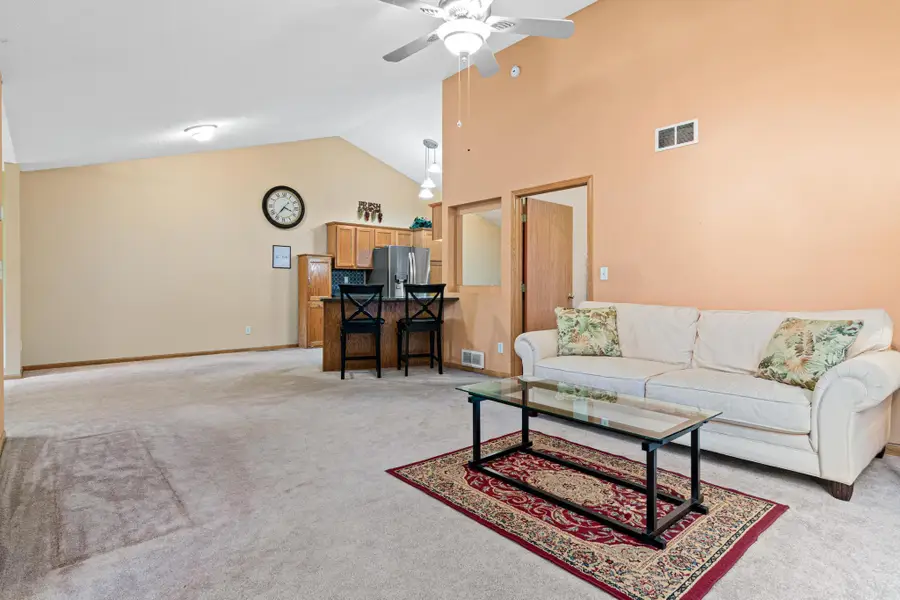 215 9th Avenue N, South Saint Paul, MN 55075 - #2