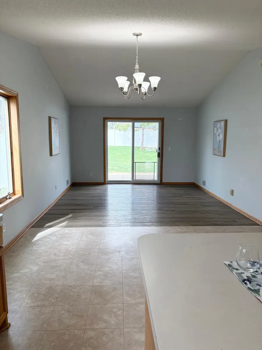 321 Wildwood Circle, Roberts, WI 54023 - #2