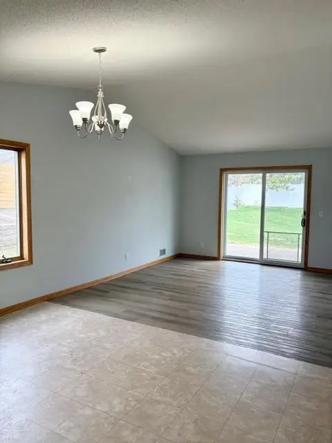 321 Wildwood Circle, Roberts, WI 54023 - #3
