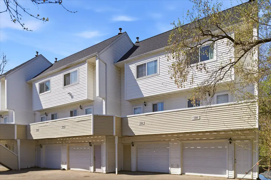 1260 Virginia Street, Saint Paul, MN 55117 - #3