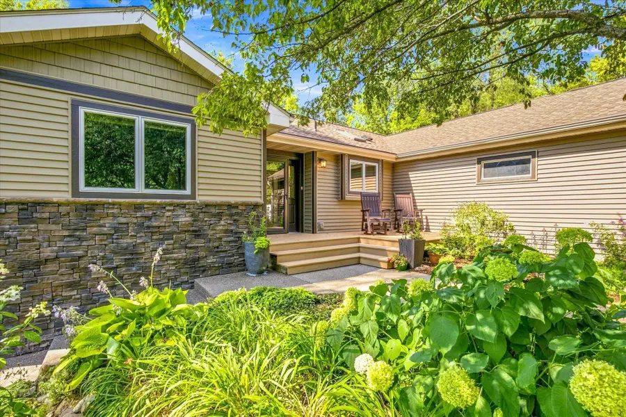 163 Skyline Drive, River Falls, WI 54022 - #2